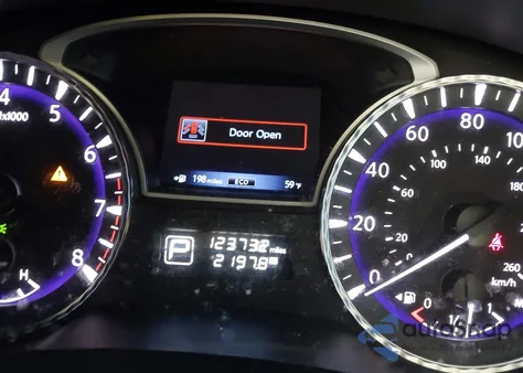 2013 Infiniti Jx35 z USA, uszkodzony, nr VIN 5N1AL0MN7DC323317